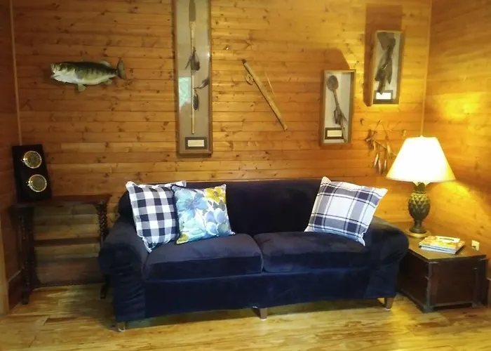 Two Rivers Cabins - The Dell