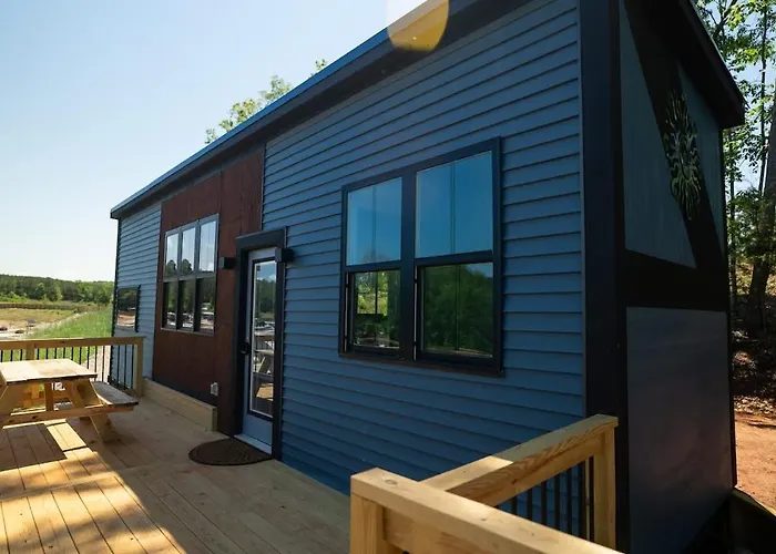 Midnight Blue - Cozy 2-Bedroom Tiny Home In Charming Anderson On Lake Hartwell